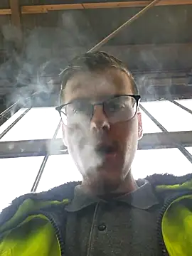 luckyluuk25 online show from February 2025 10:04:02 AM