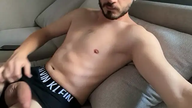 alfonso135 online show from November 2025 11:33:02 AM