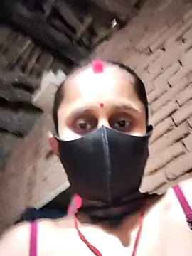 Divya Chandok online show from February 2026 07:53:01 AM