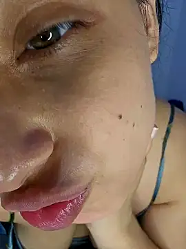 SexyLilyXO online show from March 2025 04:18:01 AM