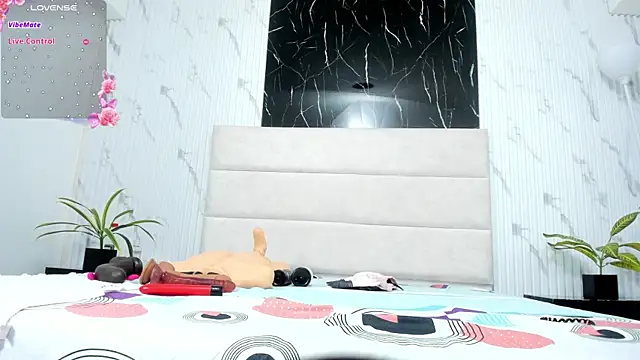 ZoeeG online show from March 2025 03:18:02 AM