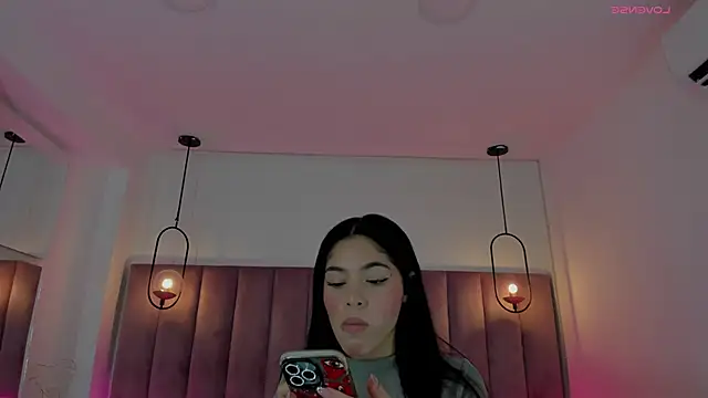 Haily b online show from January 2026 07:52:01 PM