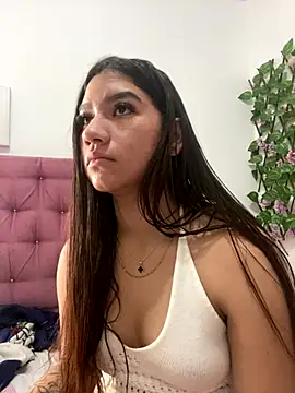 Snapshot of yousweet-Scarett chatting on September 2025 03:17:02 PM yousweet-Scarett online show from September 2025 03:17:02 PM