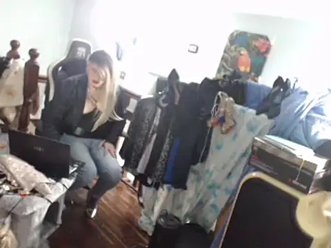 Snapshot of emmex671 chatting on March 2025 06:26:02 AM emmex671 online show from March 2025 06:26:02 AM