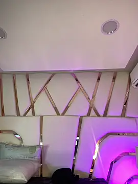 Madisson-Rivas online show from March 2026 08:36:02 PM