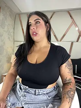 Madisson-Rivas online show from April 2026 07:44:01 PM