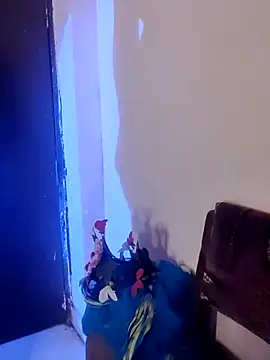 annie-Minj online show from November 2025 05:23:02 PM