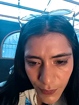 miaoconell online show from October 2025 06:41:02 PM