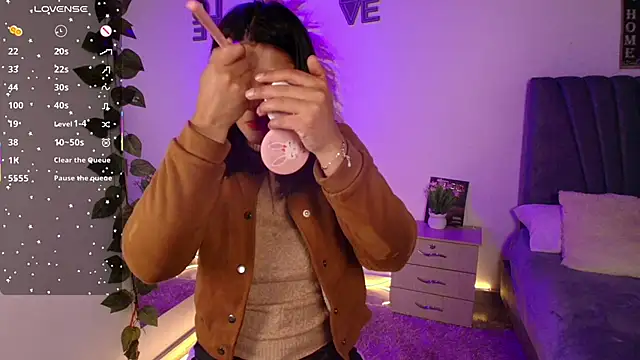 Snapshot of miaoconell chatting on April 2026 11:48:01 AM miaoconell online show from April 2026 11:48:01 AM