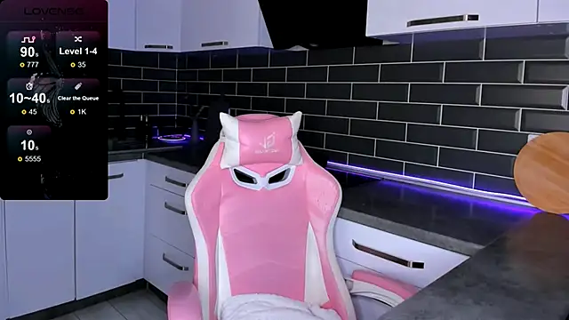 Snapshot of ShaiyaMinn3 chatting on October 2025 06:06:02 PM ShaiyaMinn3 online show from October 2025 06:06:02 PM