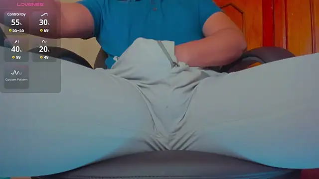 Snapshot of MxsterJohn chatting on March 2025 08:21:02 PM MxsterJohn online show from March 2025 08:21:02 PM