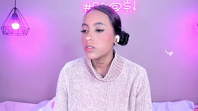 alahia betancurx online show from March 2025 02:45:02 PM