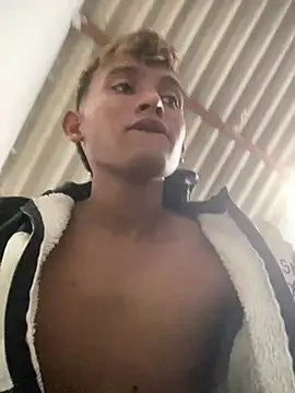 Snapshot of Babyalienqm chatting on February 2026 01:23:01 AM Babyalienqm online show from February 2026 01:23:01 AM