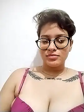 vickpxx online show from September 2025 04:56:01 AM