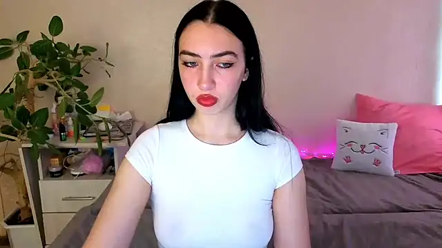 WildKittenX  online show from May 2026 03:59:01 AM