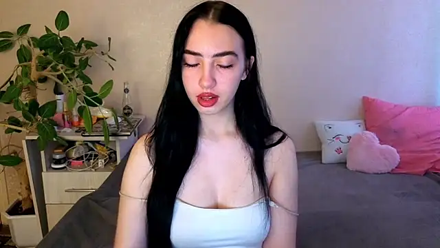 WildKittenX  online show from June 2026 04:04:01 AM