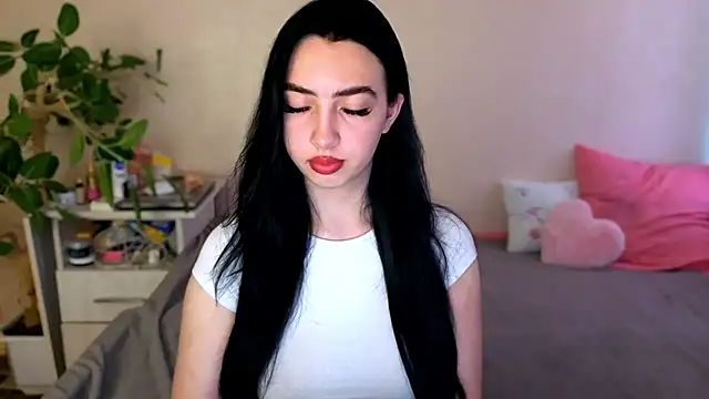 WildKittenX  online show from June 2026 04:01:01 AM
