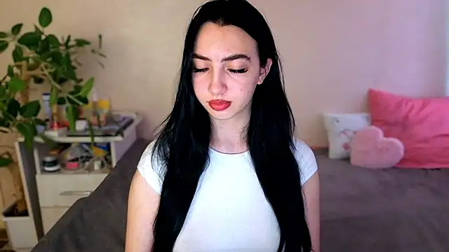 WildKittenX  online show from June 2026 04:06:01 AM