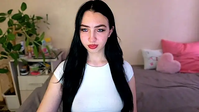 WildKittenX  online show from June 2026 04:13:02 AM