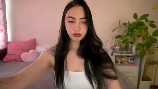 WildKittenX  online show from July 2026 04:38:02 AM