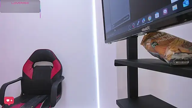 Bonniie 22 online show from March 2025 07:28:02 PM