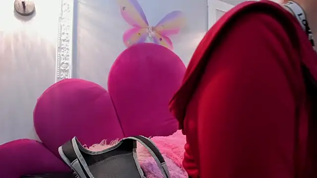 Bonniie 22 online show from November 2025 03:45:02 PM