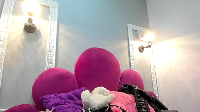 Bonniie 22 online show from March 2026 08:26:01 PM