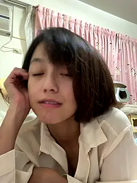 Snapshot of ladypaggy chatting on September 2025 03:38:01 PM ladypaggy online show from September 2025 03:38:01 PM