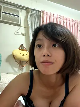 Snapshot of ladypaggy chatting on October 2025 03:21:02 PM ladypaggy online show from October 2025 03:21:02 PM