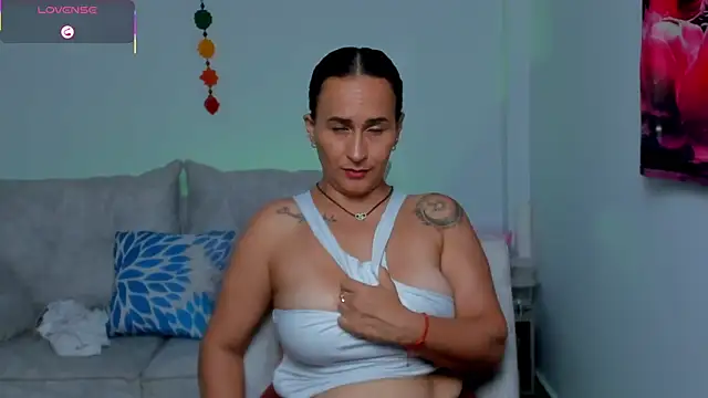 Sara Charmy online show from April 2026 05:30:01 PM