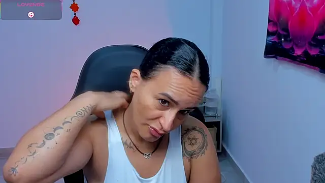 Sara Charmy online show from May 2026 11:06:01 AM