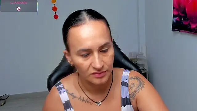 Sara Charmy online show from May 2026 11:39:02 AM