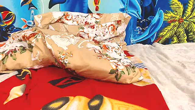 ChocolateClit online show from September 2025 12:00:02 AM