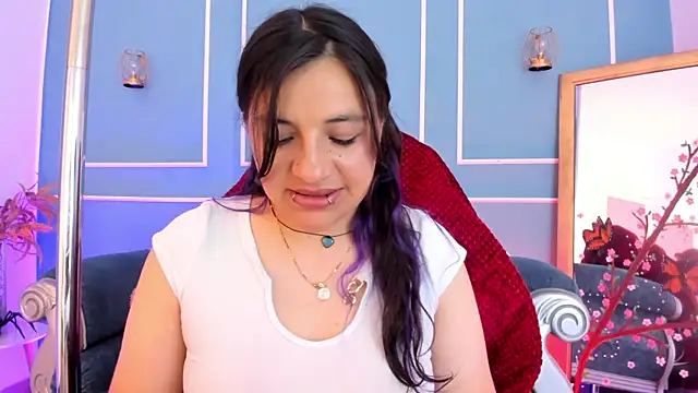 TaraTaylorr online show from May 2026 03:02:02 AM