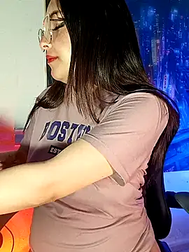 Snapshot of MiaStarts chatting on February 2026 10:14:02 AM MiaStarts online show from February 2026 10:14:02 AM