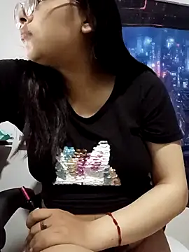 Snapshot of MiaStarts chatting on February 2026 09:02:02 AM MiaStarts online show from February 2026 09:02:02 AM