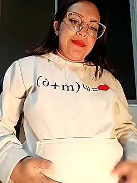 Snapshot of MiaStarts chatting on February 2026 10:25:01 AM MiaStarts online show from February 2026 10:25:01 AM