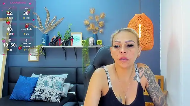 yessila parker online show from June 2026 08:52:01 AM