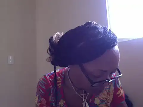 Ladyzee25 online show from July 2026 07:39:01 PM