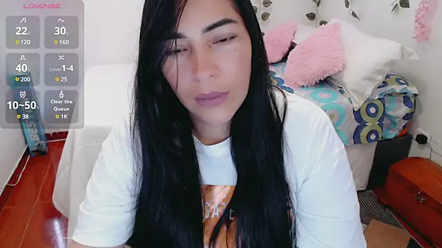 Snapshot of luna_lgomez_ chatting on March 2025 10:55:01 AM luna lgomez online show from March 2025 10:55:01 AM