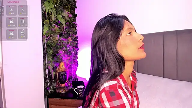 Fernanda liie  online show from February 2026 12:12:01 PM