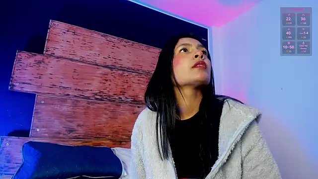 Fernanda liie  online show from May 2026 12:46:02 PM
