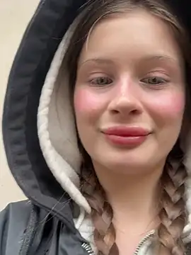 Snapshot of melicious_ chatting on March 2025 10:00:02 AM melicious online show from March 2025 10:00:02 AM