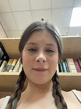 Snapshot of melicious_ chatting on February 2026 06:51:01 AM melicious online show from February 2026 06:51:01 AM