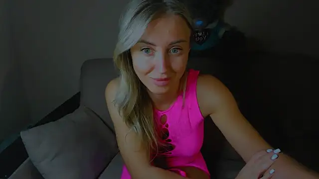 snezana blond online show from March 2025 05:05:02 PM