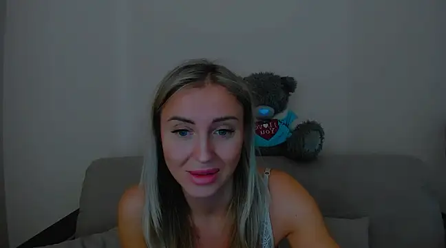 snezana blond online show from March 2025 12:32:02 PM