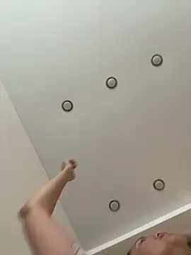 Snapshot of Beverly_Hilll chatting on October 2025 12:27:01 PM Beverly Hilll online show from October 2025 12:27:01 PM