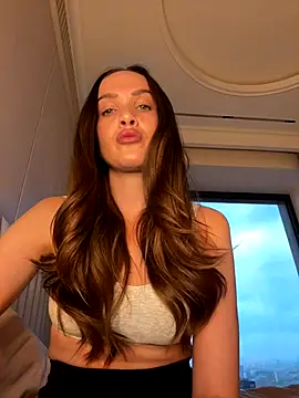 Snapshot of Beverly_Hilll chatting on October 2025 01:26:02 PM Beverly Hilll online show from October 2025 01:26:02 PM