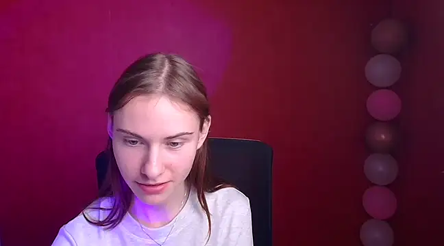 Fiona Night online show from March 2025 03:18:02 PM