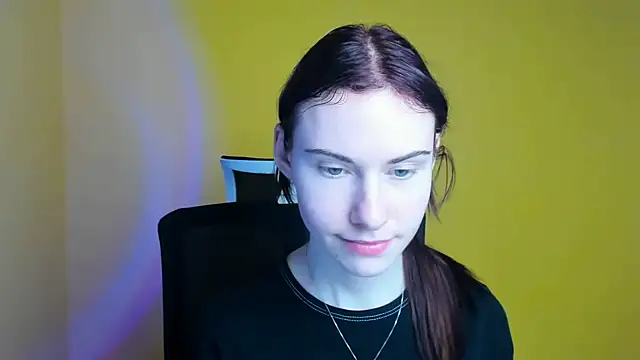 Fiona Night online show from March 2025 03:18:02 PM